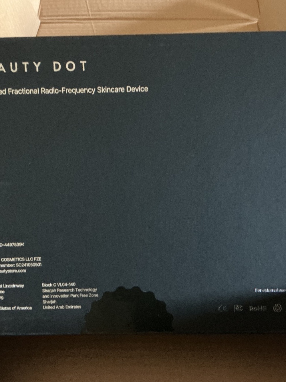 Veauty Dot Skincare Device — Gentle Home Treatment